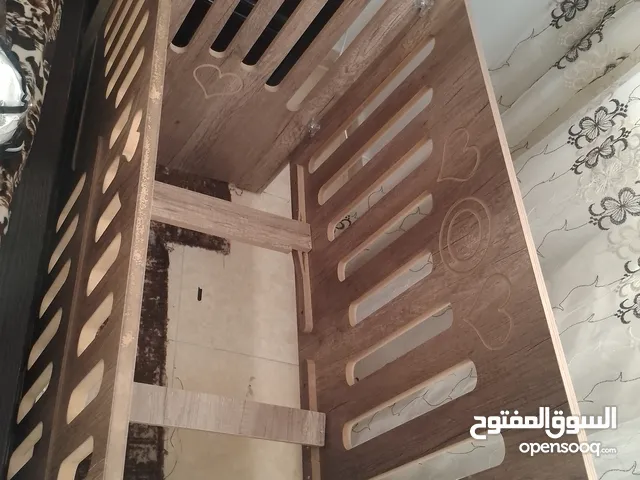 سرير بيبي للبيع بسعر مغري