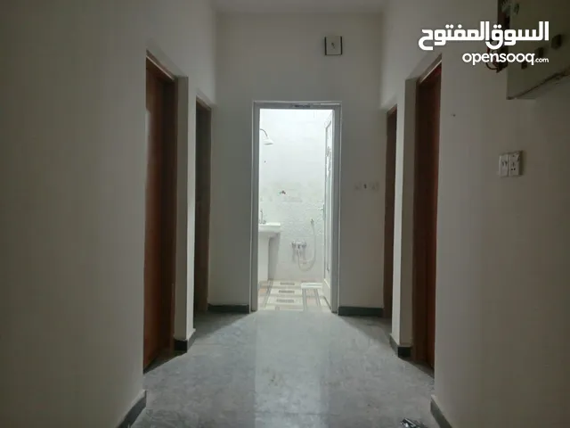شقة سكنية حديثة للإيجار في المطيحة تؤجر للعوائل