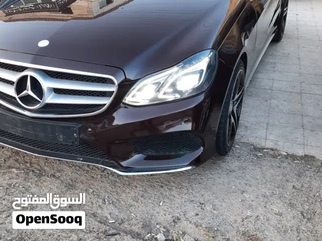 2013 مرسيدس بنز الفئة-E E 200