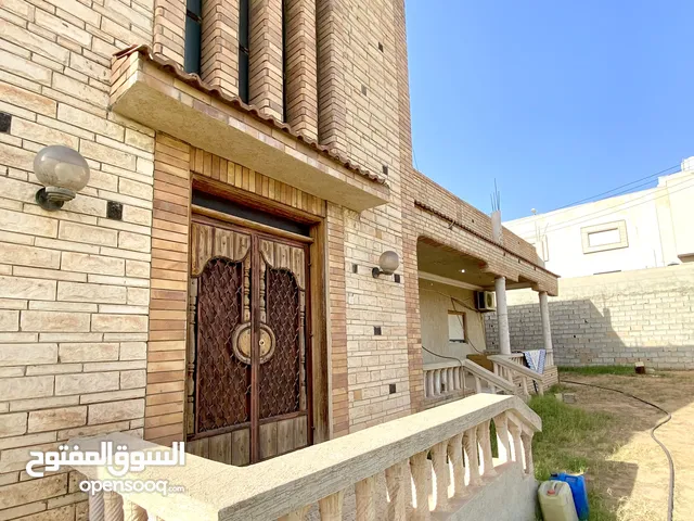 370 m2 4 Bedrooms Townhouse for Rent in Tripoli Al-Serraj
