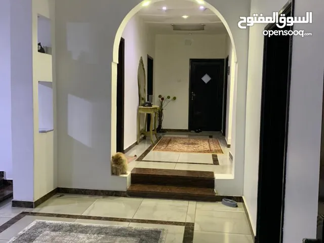 220 m2 3 Bedrooms Villa for Sale in Tripoli Al-Jabs