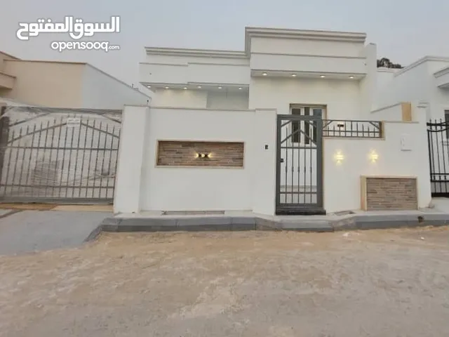 160 m2 4 Bedrooms Villa for Sale in Tripoli Ain Zara