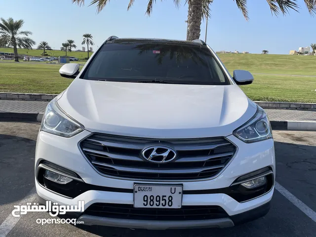 Hyundai Santa Fe 2018 4/4 panoramic view