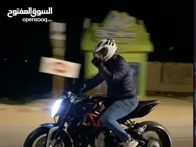 ما شاءالله مش ناقص الدراجه اشي