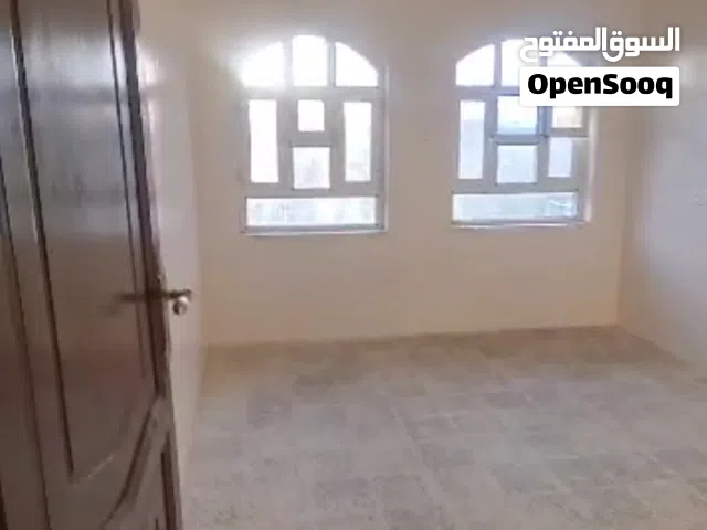 شقه عرطه  خمس غرف ب60 الف بس