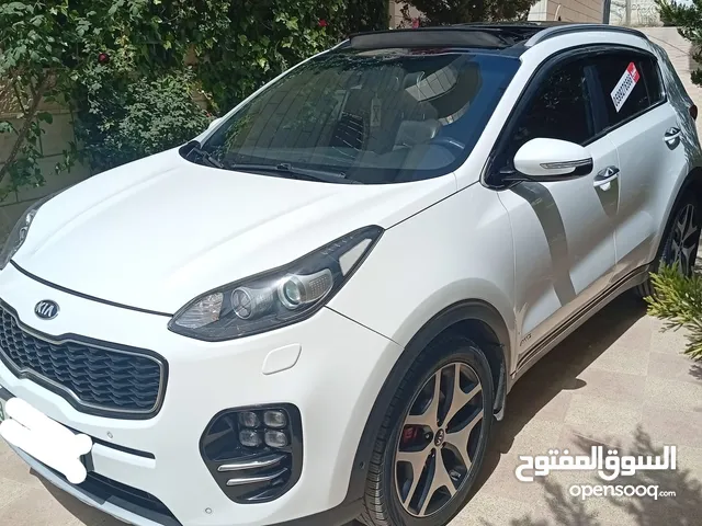 جيب كيا سبورتاج فل الفل مع بانوراما 4*4 سعر حرق على الكاش