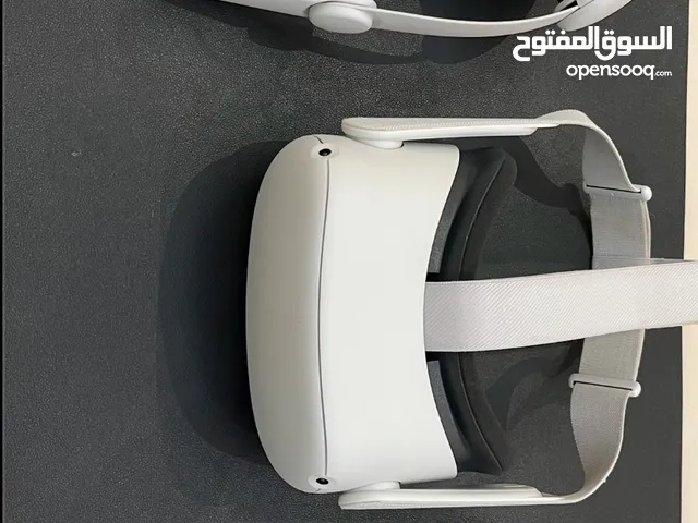Oculus quest 2 slightly used 256 gb contact me at what’s app