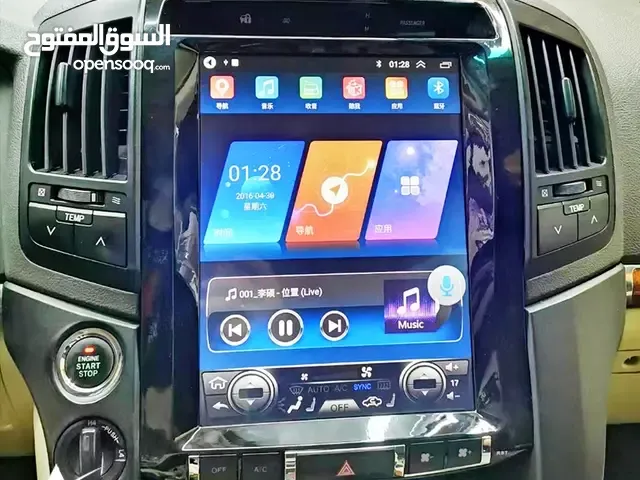 landcruser screen 12.1 inch