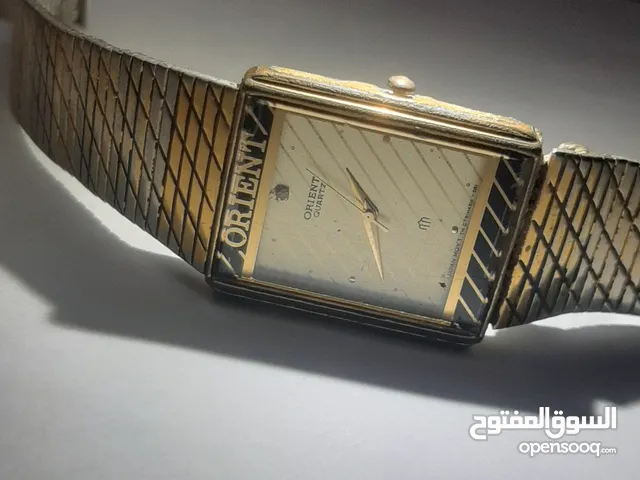 ساعات قديمة نادرة