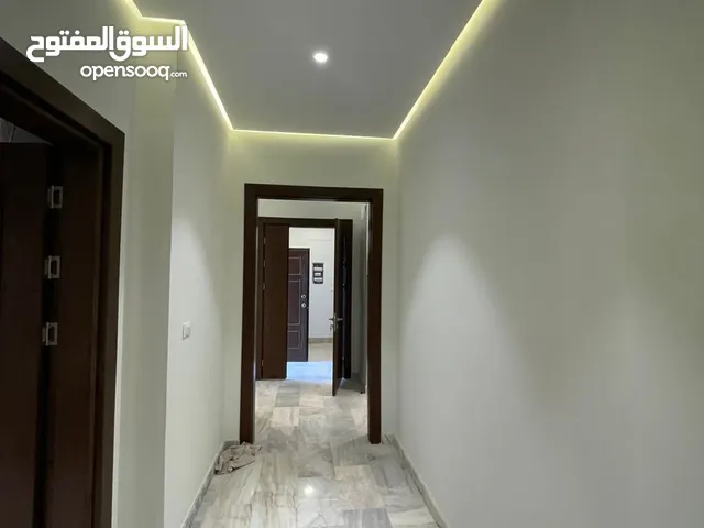 240 m2 4 Bedrooms Apartments for Sale in Tripoli Souq Al-Juma'a