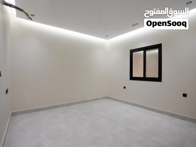 135 m2 4 Bedrooms Apartments for Sale in Jeddah As Salamah