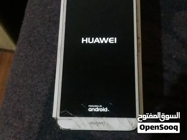 السلام عليكم  هاتف هواوي Y6 للبيع الجهاز يبي شاشة هي الشاشة تخدم لكن مرة مرة تفصل