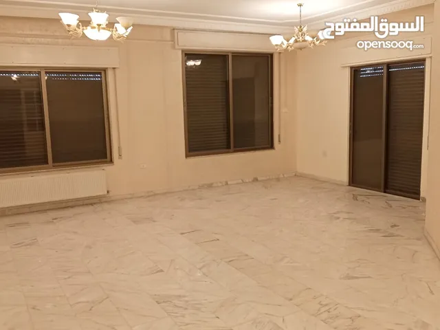 220 m2 4 Bedrooms Apartments for Sale in Amman Al Rabiah