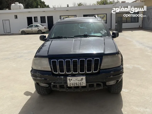 Jeep Cherokee Limited in Tripoli