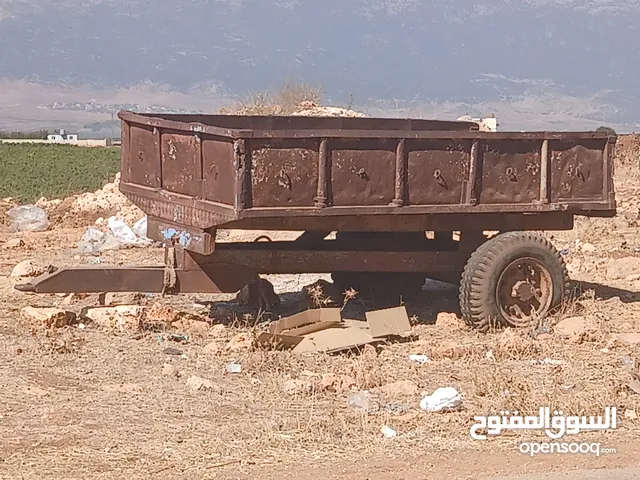 صندوق تراكتور مستعمل نظيف للبيع