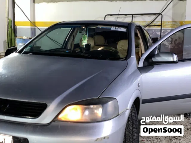 2000 أوبل استرا GSe