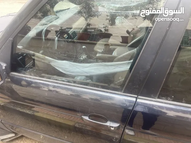 رنج روفر فوج للبيع على ضربتها