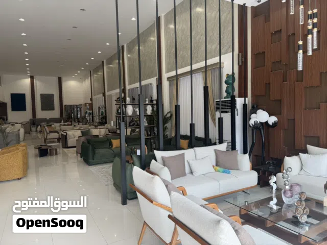 معرض مفروشات للبيع