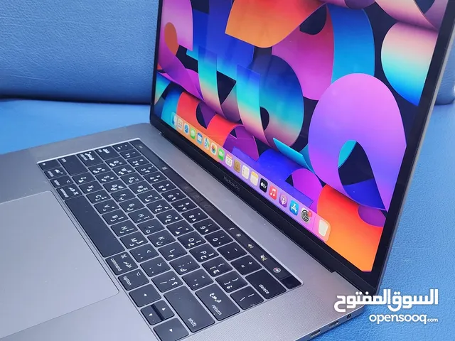 MacBook Pro A1707 Processor i7 16gb ram 512gb ssd Touch Bar Built in retina display Radeon graphics