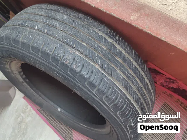 كاوتش مقاس 14 بحاله ممتازه جدا للبيع