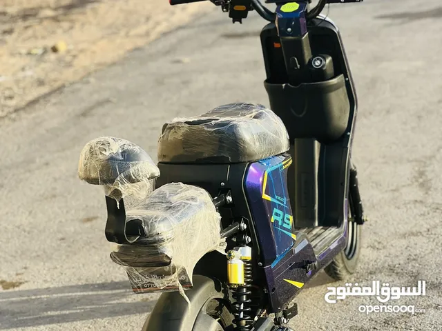 دراجه R9 شحن للبيع وبيه مجال قليل