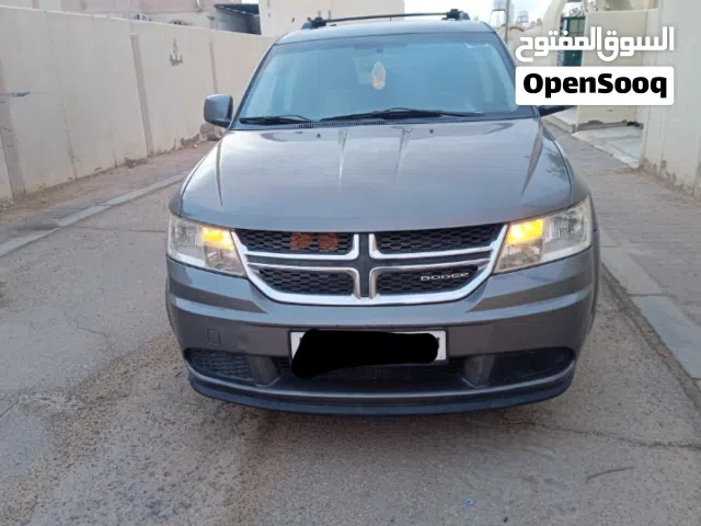 دودج جورني مكيفة تماتك خالية من الحوادث محرك24 للبيع أو الاستبدال