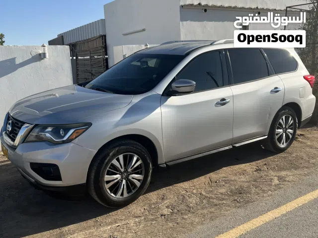 باتفندر 2017 للبيع او البدل في مسقط