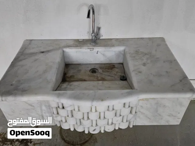 مغسلة رخامية بيضا ممتازة مع الولف