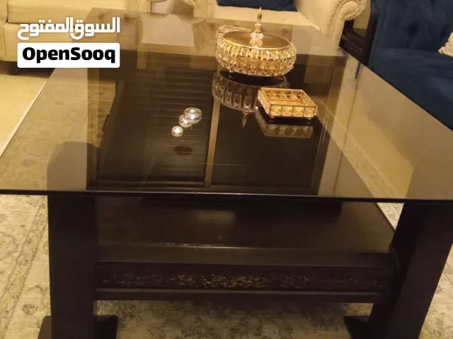طاوله وسط مع طاوله عدد2جانبيات بحاله الوكاله خشب ممتاز جدا