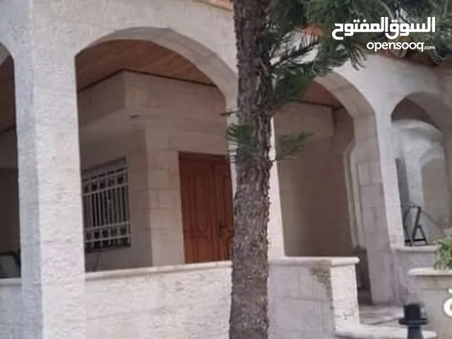 200 m2 3 Bedrooms Villa for Rent in Amman Abdoun Al Shamali