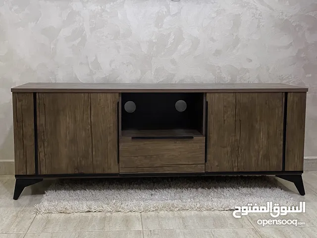 طاولة تلفزيون جديدة تفصيل للبيع