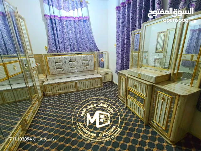 مركز مزايا للاثاث وغرف النوم احدث التصاميم الجديده الذي تناسب طلب الزبون ومن اجود انواع الاخشاب الما