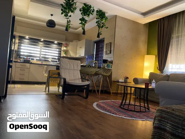 للبيع شقة مميزة جداً – مرج الحمام الوسطاني خلف مديرية الأمن العام  أراضي عمّان (وليست جنوب عمّان)