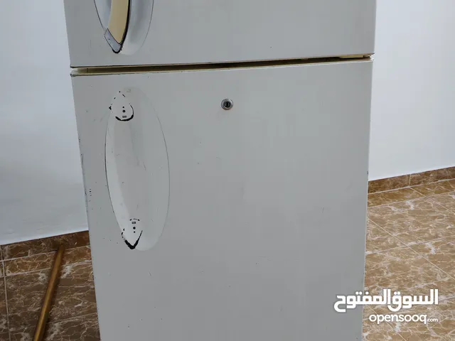 ثلاجة ال جي مستعمل لون ابيض...