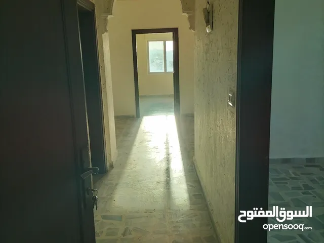 الطابق الأول   شقه حي عدن بيع SALE