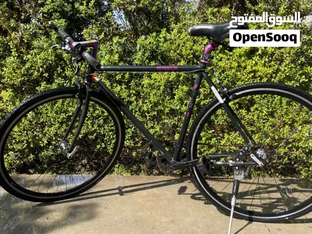 بايك جيوس الايطالي نظيف جدااا ، بايك فوجي ياباني نظيف وخفيف الوزن