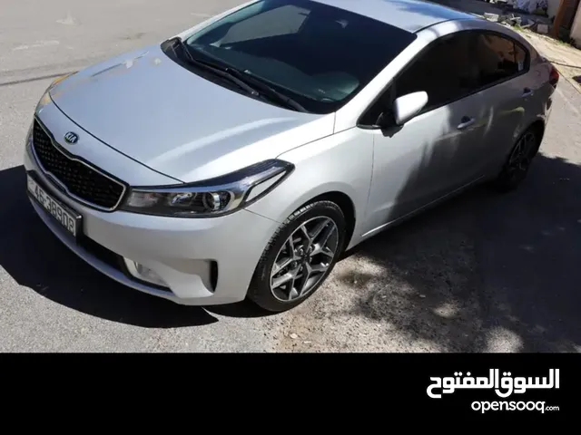 Kia -K3 2018  سيلفر ميتالك  للبيع أقساط