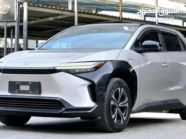 2022 تويوتا BZ4x برو لونج رينج بطارية كبيرة لون مميز ممشى قليل فحص كامل ولا ملاحظة