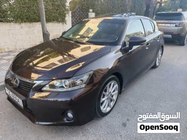 2012 لكزس CT CT 200 Luxury