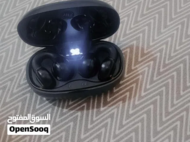 سماعه جديده روووعه فاااخر من الاخر