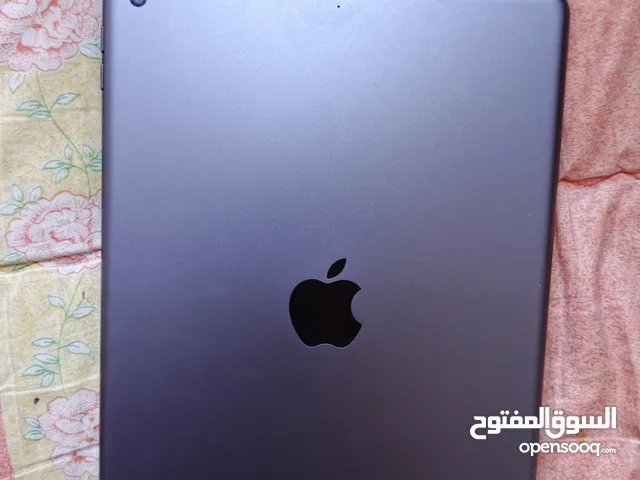 Apple iPad 8 128 GB in Basra