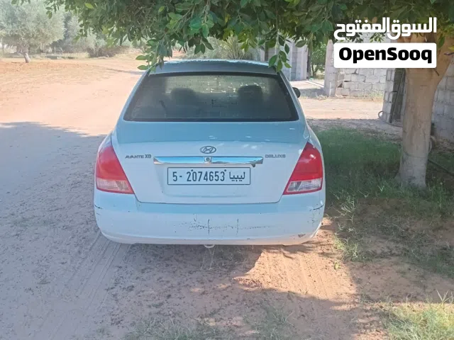 2002 هيونداي افانتي Limited