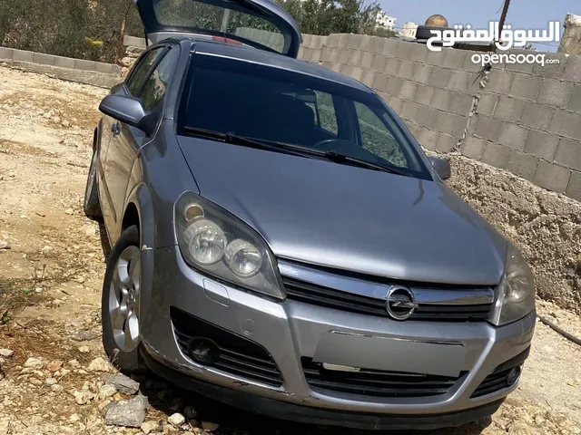 اوبل استراً فحص نظيف  موجود في بيت لحم