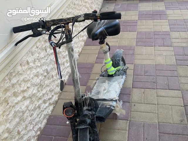 سكوتر يمشي67 مافيه شي بس بدل تيوب