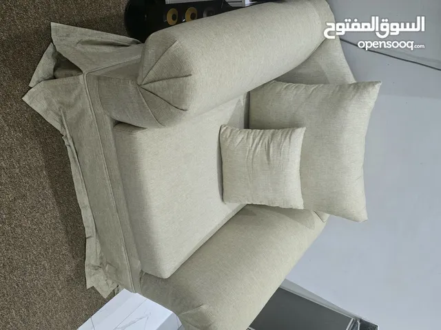 للبيع كرسي مستعمل خفيف 5 BD