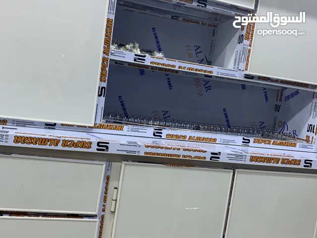 السلام عليكم هذول اغراضي مستعملات سنه وحده فقط وجدد ونظيفات بس بلتصوير لان هوسه ونريد ننتقل بغيرمكان