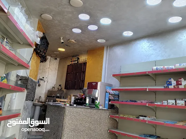 محل للبيع في موقع حيوي في جرش باب عمان موقع سياحي واثري مقابل اثار جرش