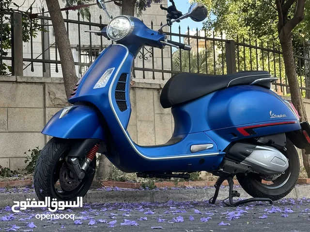 Vespa GTS 300