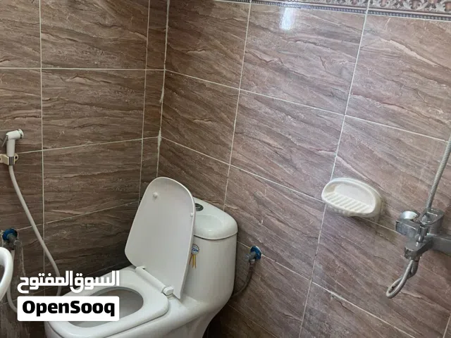 للايجار شقه ارضيه بالمعبيله الجنوبية حي الزعفرانيه مكيفه بالكامل