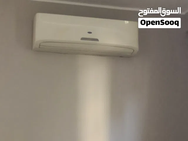 تكيف 2وربع حصان كارير بحاله ممتازة، البيع لعدم الحاجه اليه، مطلوب 18 الف